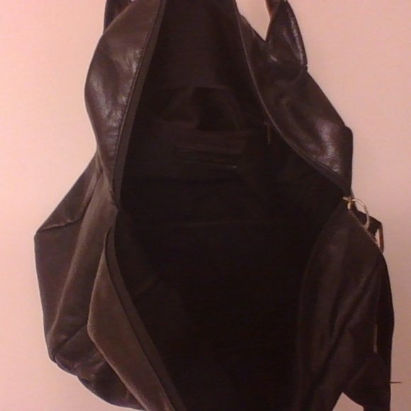 Black Purse - Picture 5 of 5